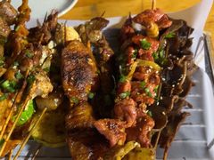 -小辣椒火盆烧烤(温泉南街店)