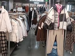-上品折扣(回龙观店)