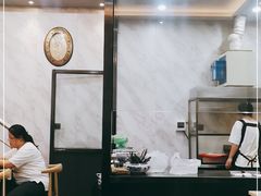 -白翔甜食店