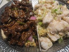 -小鱼小牛·鱼牛干锅·脆鱼火锅(世欧广场店)