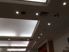 -南磨房食府(燕莎奥特莱斯购物中心店)