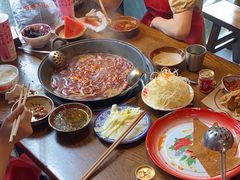 -萍姐火锅·公路夜市(武汉首店)