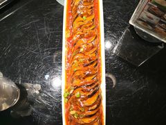-东口码头·烧鸽子·鱼头泡饼·地方菜(金鹰悦城店)