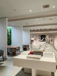 -乐派诗婚纱摄影