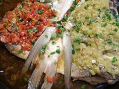 -阿瓦山寨·湘菜现炒·剁椒鱼头王(咸阳总店)
