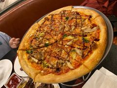 日式照烧鸡肉披萨-WOLFGANG PUCK KITCHEN & BAR(迪士尼小镇店)