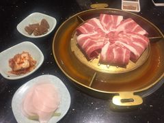-猪啊牛呀羊啊铜盘烤肉(正大广场店)