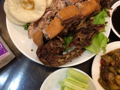 精品香酥鸭-晋阳饭庄(虎坊桥店)