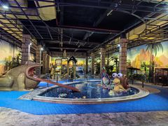 -泉城欧乐堡戏水湾艺术养生温泉