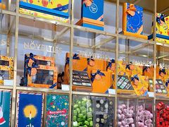 -VENCHI 闻绮(上海佛罗伦萨小镇店)