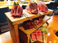 肉魁屋招牌拼盘-肉魁屋·烧肉·烧鸟·酒场(高新店)