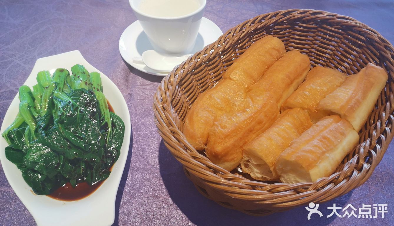 暖胃粥必点好像是墨鱼饼