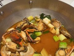 -七欣天香辣蟹火锅(闵行浦江欢乐颂店)