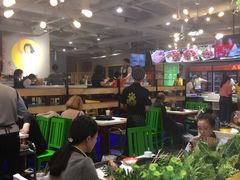 大堂-钢管厂歆瑞源油卤串串香(春熙路太古里店)
