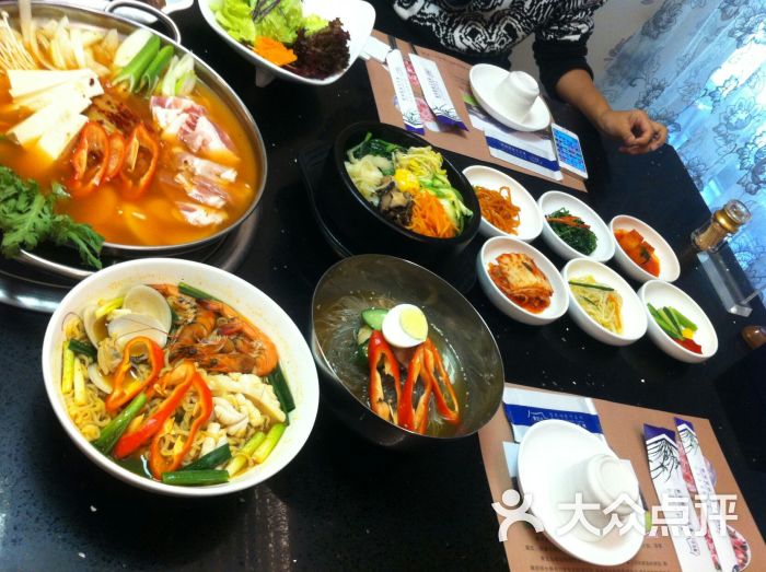 青瓦台韩国料理(中心城店)图片 - 第1张