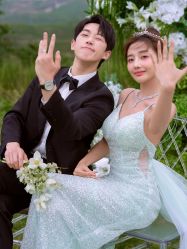 -都市丽人婚纱摄影