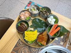 -顶上头•螺蛳粉火锅(德思勤复地星光店)