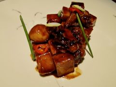 -穹六人间 people 6(岳阳路店)