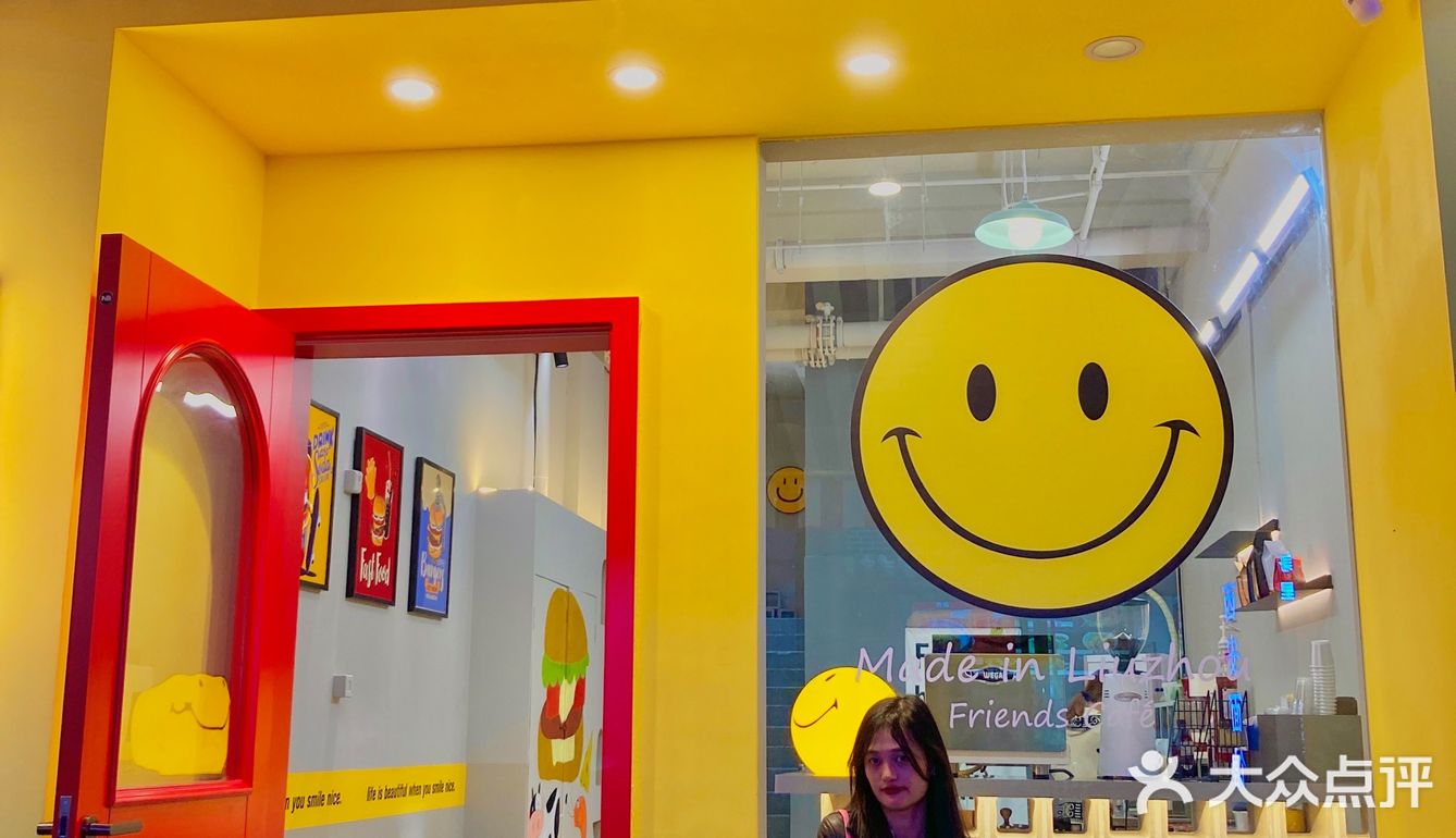 柳州探店🍔卡通动画般的汉堡店谁看了不迷糊