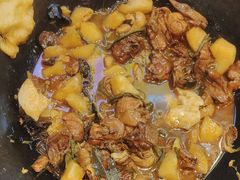 铁锅小鸡炖蘑菇-那红花·东北菜铁锅炖(仙林金鹰店)