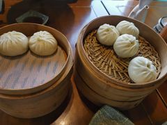 土猪肉老面小笼包-坊门老街(宜山路店)