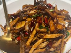 -关东小磨东北菜(漕河泾印象城店)