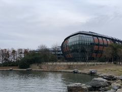 -上海滴水湖皇冠假日酒店