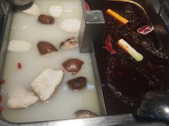 鸳鸯锅-海底捞火锅(威高广场店)