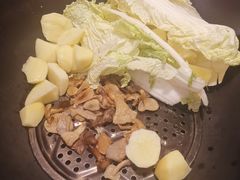 -粘豆包铁锅炖二部(温泉街店)