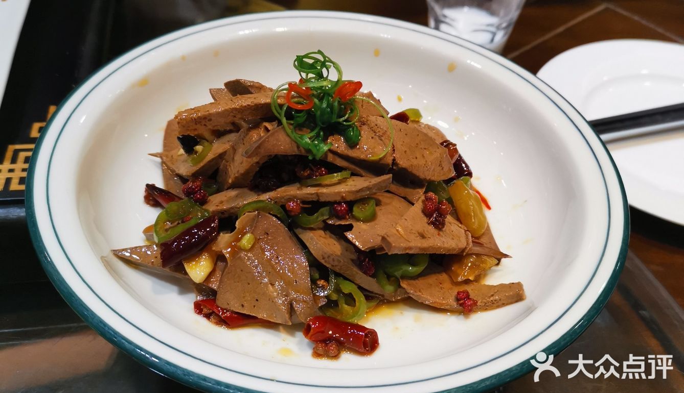 附近的一家不挂牌的私房菜