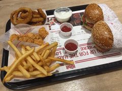 -The Habit Burger Grill 哈比特汉堡(复兴soho店)