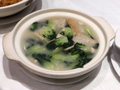 客家鱼片煲奶白菜-唐宫海鲜舫