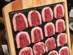 厚切羔羊圆上脑-快乐小羊·内蒙牛羊肉火锅(流花中心店)