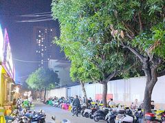-正宗南铁拉叔沙煲螺·烧烤·秘制靓粥(南铁总店)