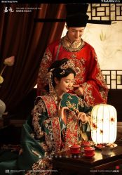 -雪中彩影婚纱摄影·微光艺术中心