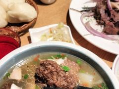 -金莹丸子汤清真(朝外SOHO店)