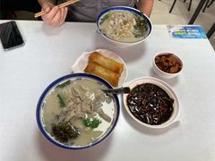 招牌黄鱼面-明呈黄鱼面馆(斜土路店)