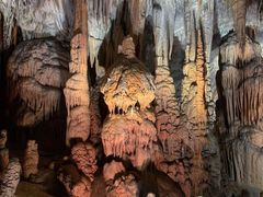 -波斯托伊纳溶洞