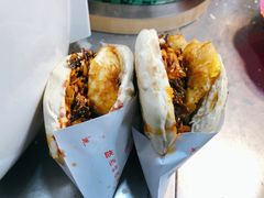 蛋菜夹馍优质-清真马乐贝腊牛肉蛋黄菜夹馍(马蓉洒金桥店)