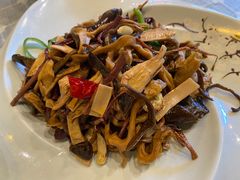 -小厨子私房菜·云南美食店