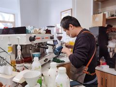 -白鹅咖啡(金城花园店)