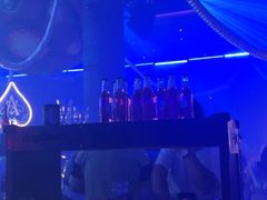 -赛博LIVE SHOW酒吧