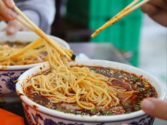 -吾穆勒蓬灰牛肉面·清真(北滨河中路店)