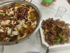 -黑皮酸菜鱼(三山街店)