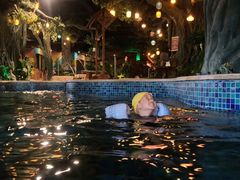 -泉城欧乐堡戏水湾艺术养生温泉