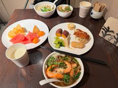 -深圳龙华大浪商业中心亚朵X酒店