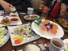 -青瓦餐厅·生鱼片·韩园烤肉(西塔店)