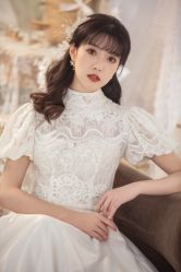 -艾米丽婚纱礼服