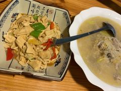 尖椒干豆腐-黑土地东北私房菜馆(南门大街店)