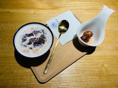 牛奶红豆沙-炖物24章·顺时轻养茶(杭州大厦店)